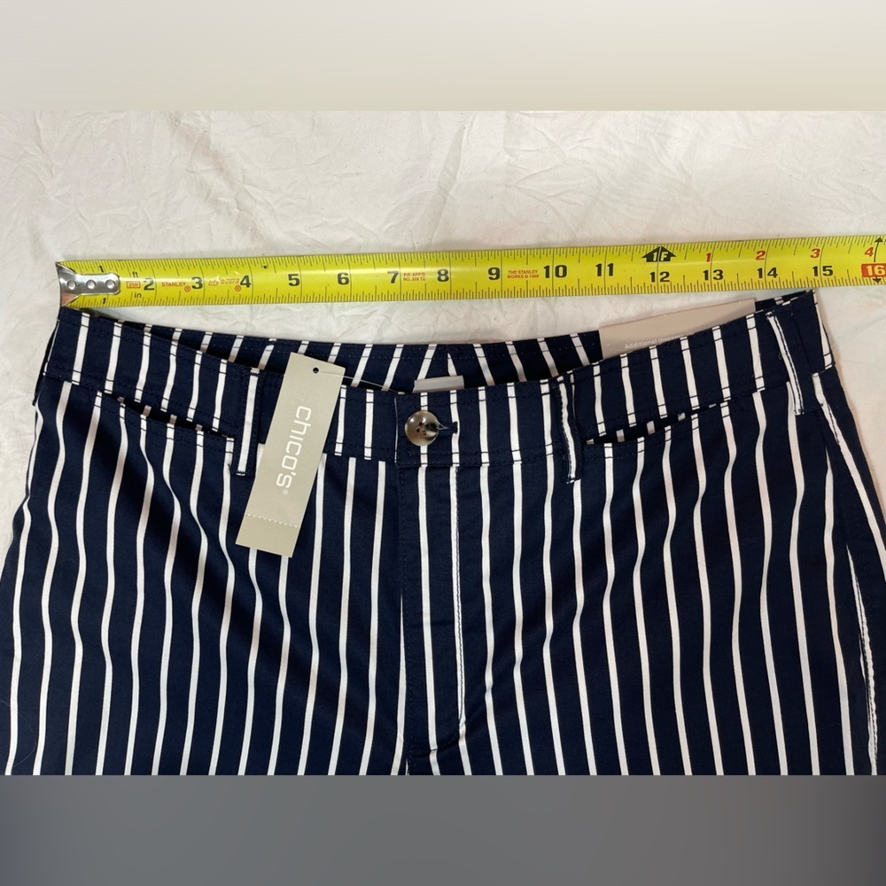 Chico’s navy and white stripes cotton wide leg crop stretch pants women’s size 6 - Picture 14 of 17